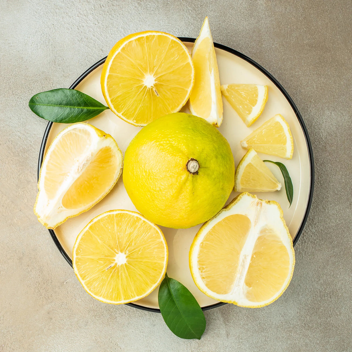 100% Pure Fragrant Grade Lemon Essential Oil in Bulk Pure Natural Lemon Aromathe 100% Pure Fragrant Grade Lemon Essential Oil in Bulk Pure Natural Lemon Aromathe