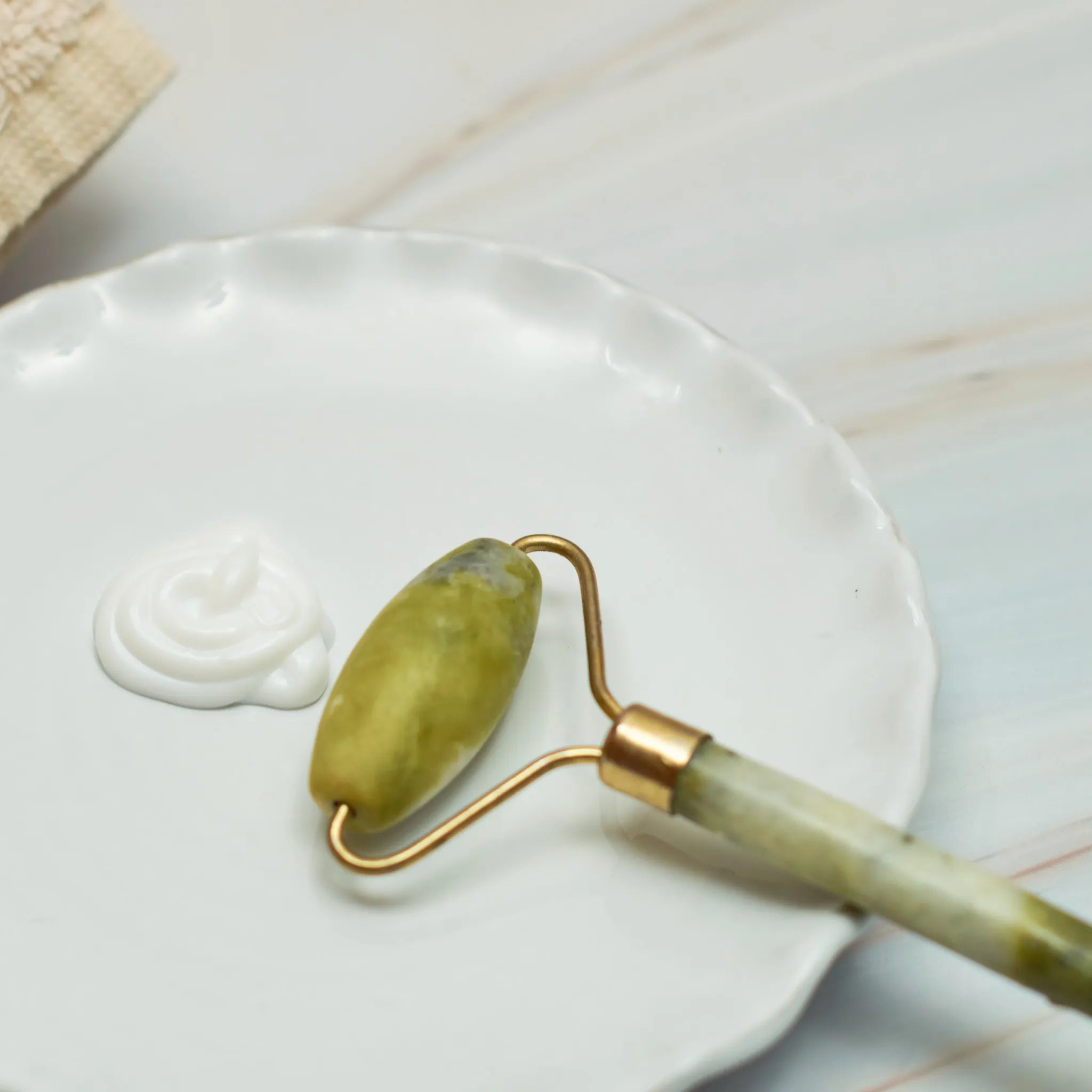 How To Use A Jade Roller
