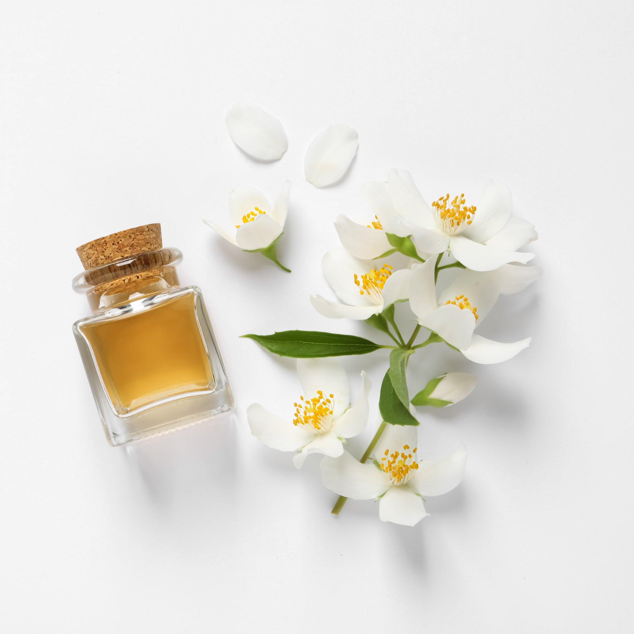 Jasmine Essential Oil: Superb Beauty Benefits Of This Floral