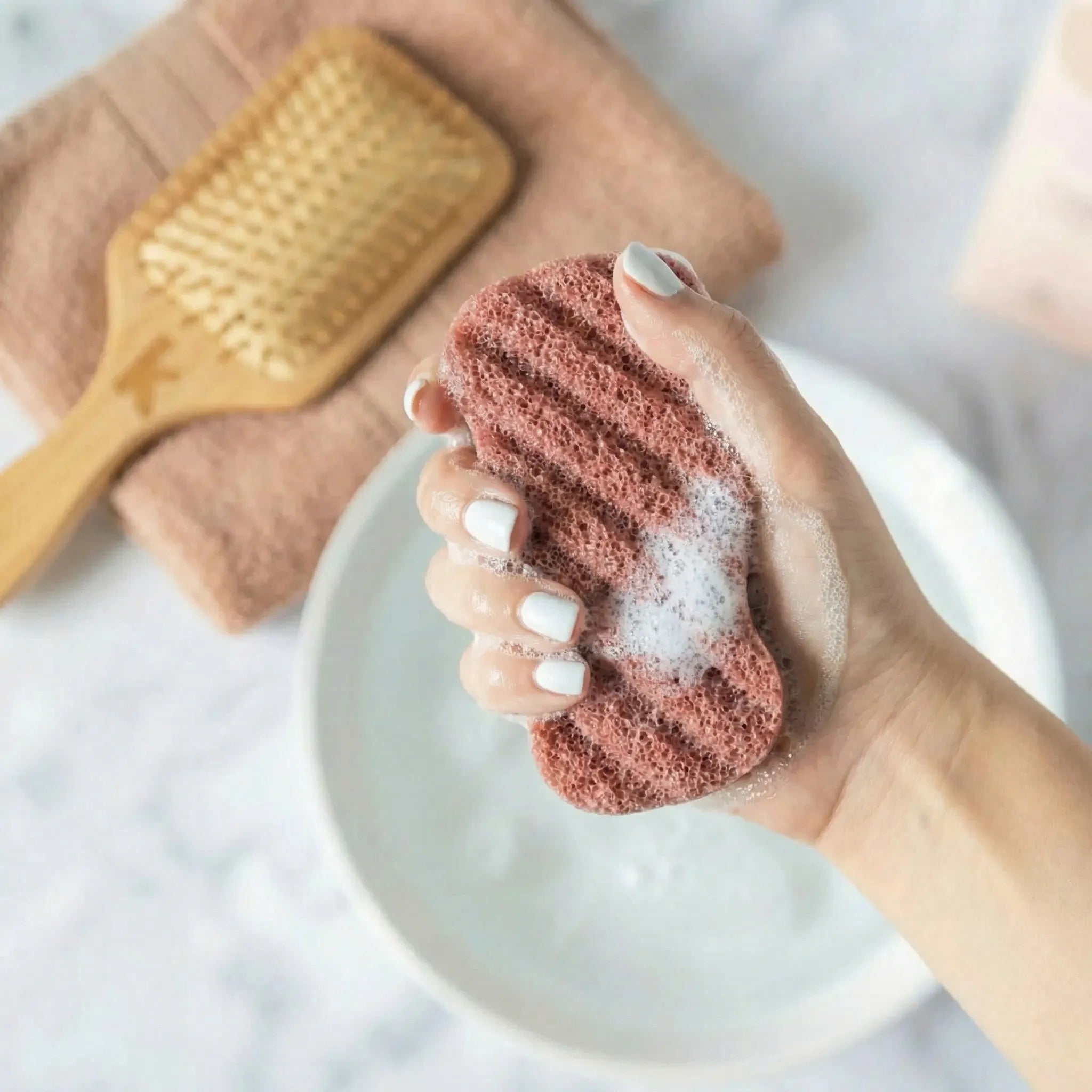 Red Clay Konjac Body Sponge