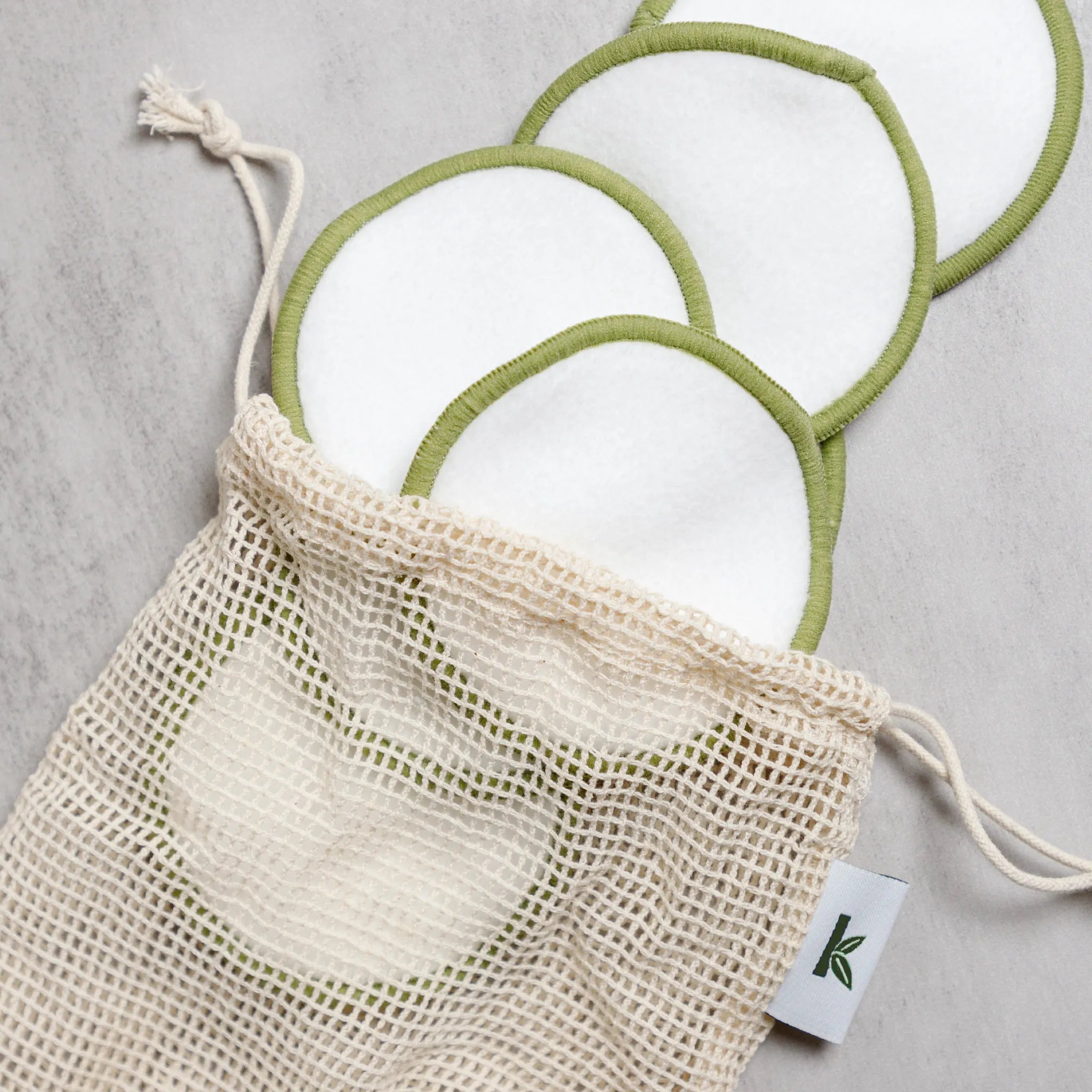 Mesh bag with resuable cotton rounds
