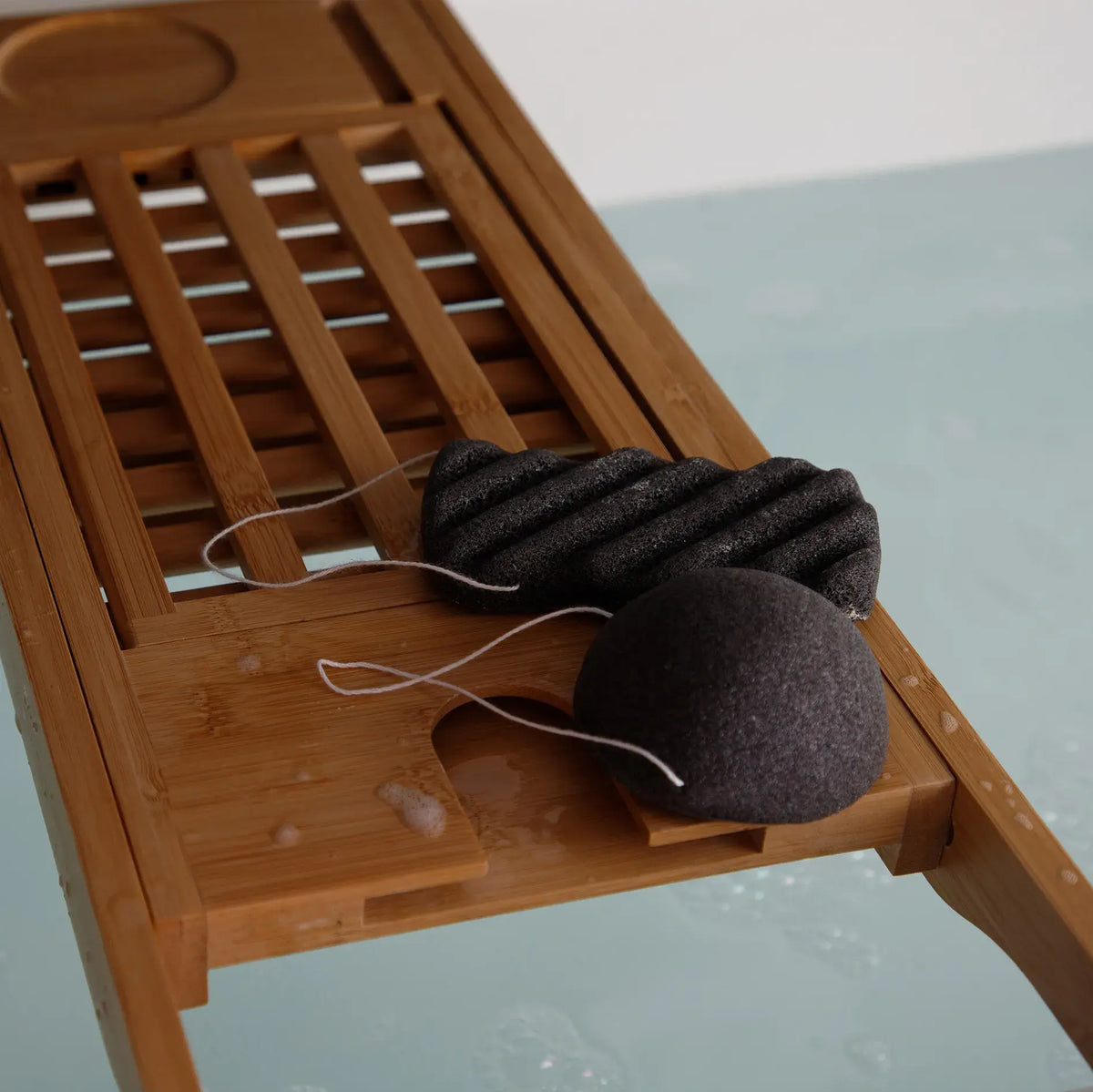 bamboo charcoal konjac facial sponge
