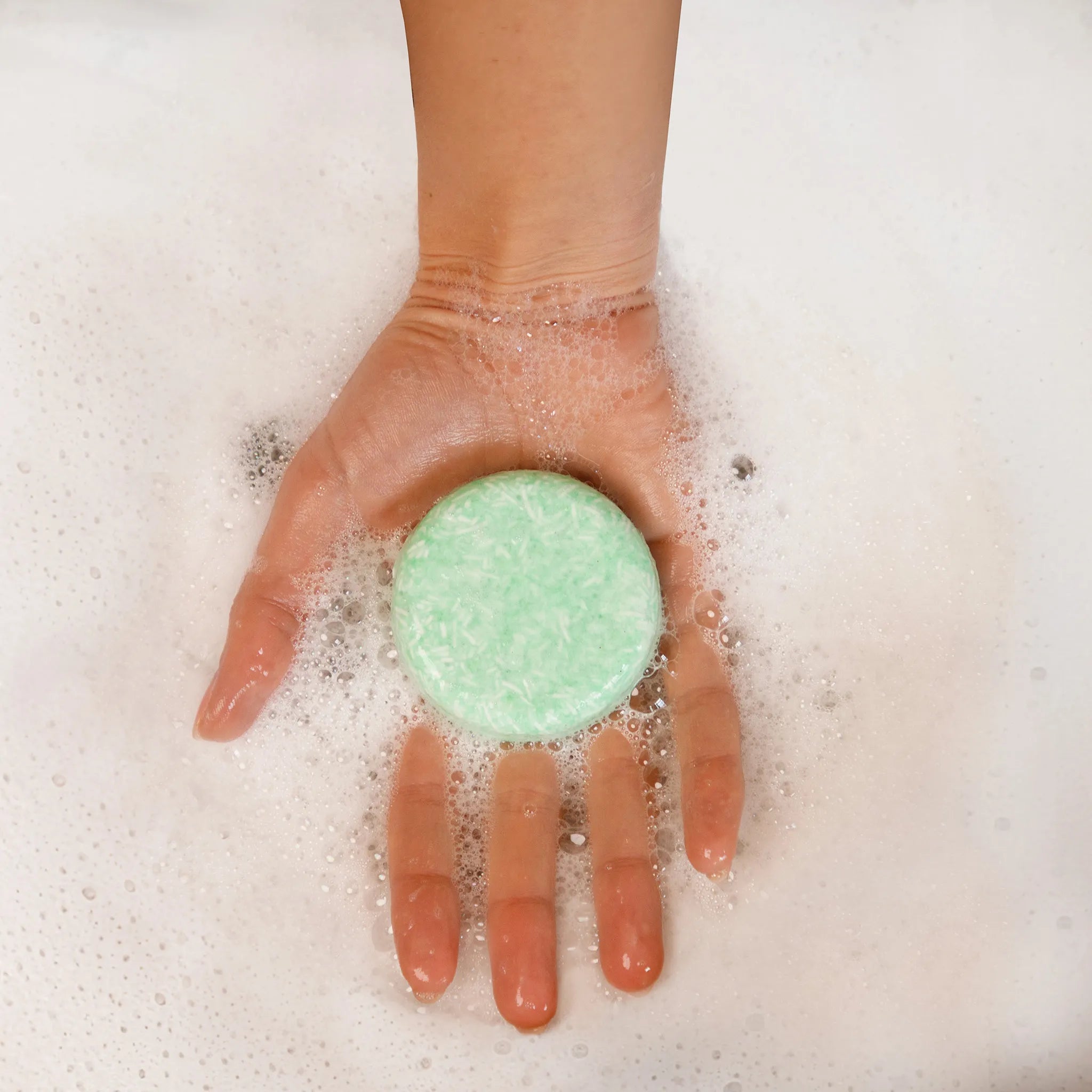 sudsy mint shampoo