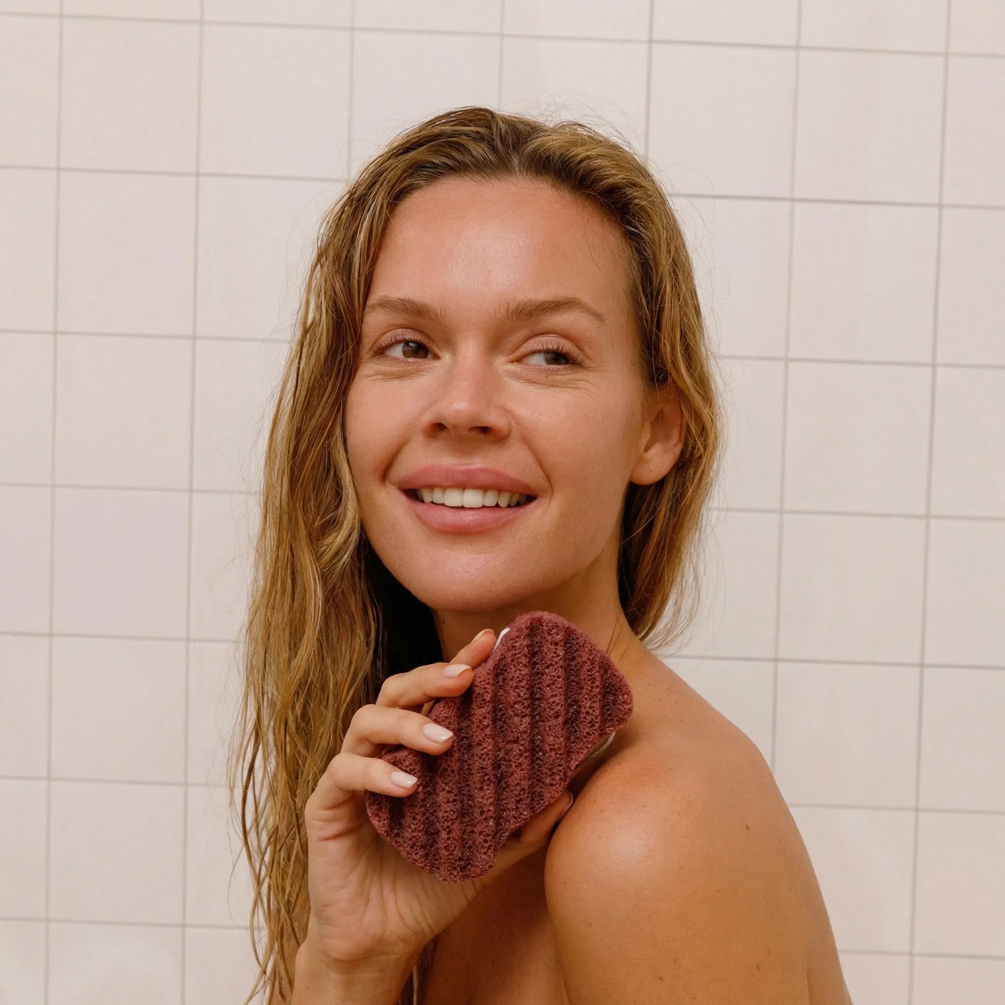 Red Clay Konjac Body Sponge