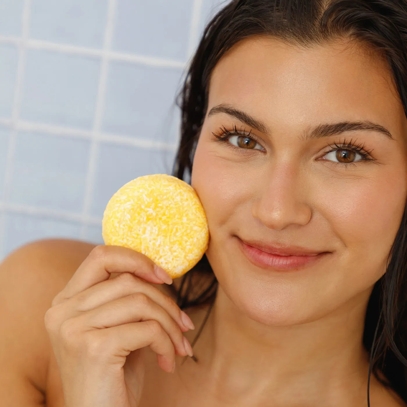 Dry scalp shampoo