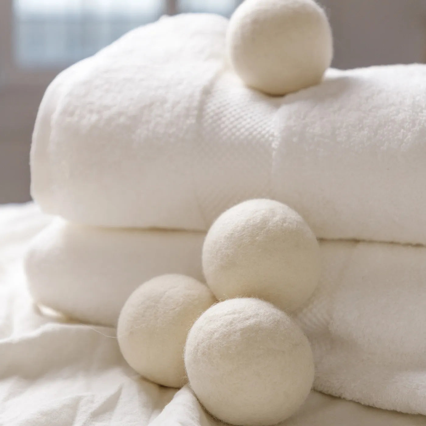 wool dryer ball vs dryer sheet