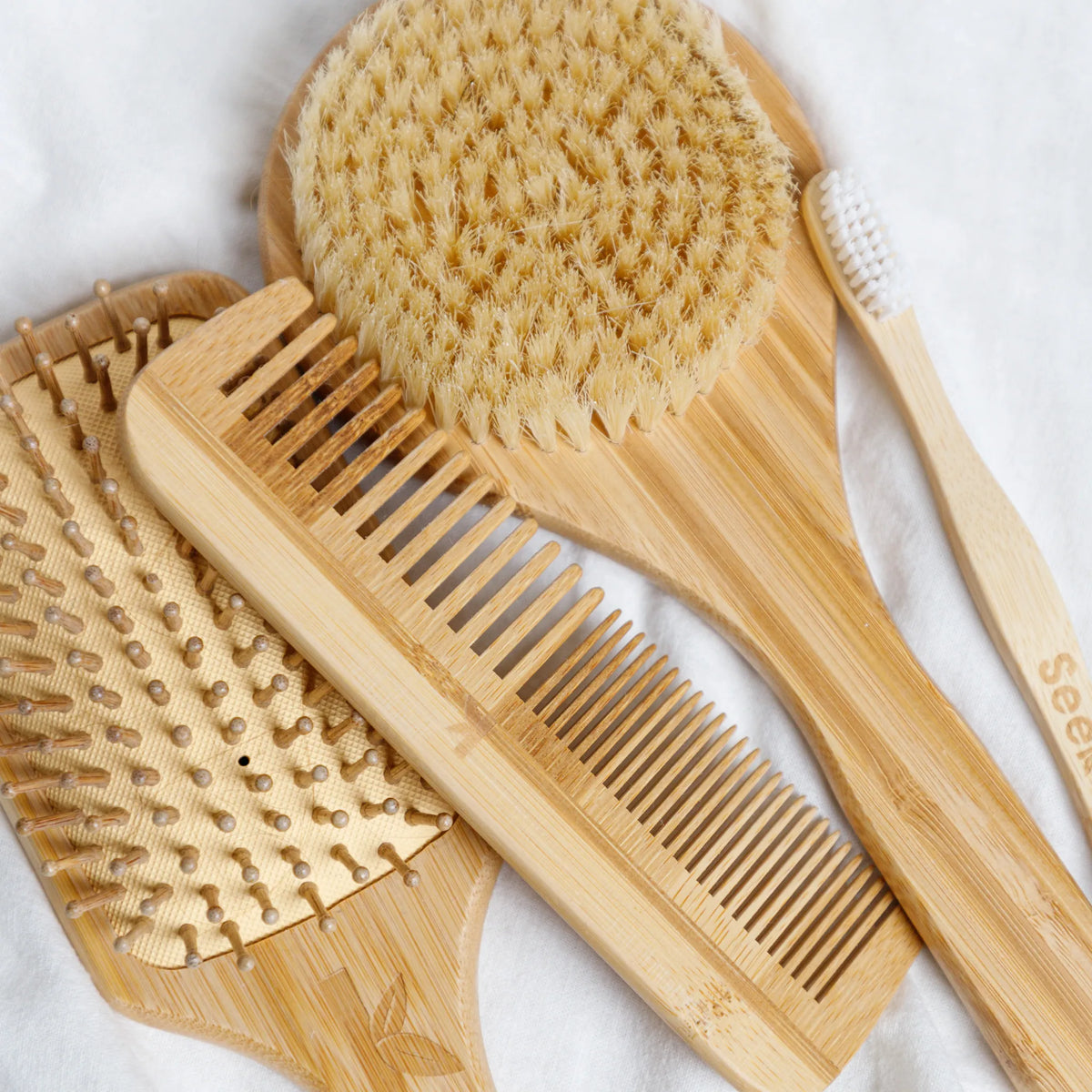 https://seekbamboo.com/cdn/shop/collections/Bamboo-Hair-Products.webp?crop=center&height=1200&v=1704914589&width=1200
