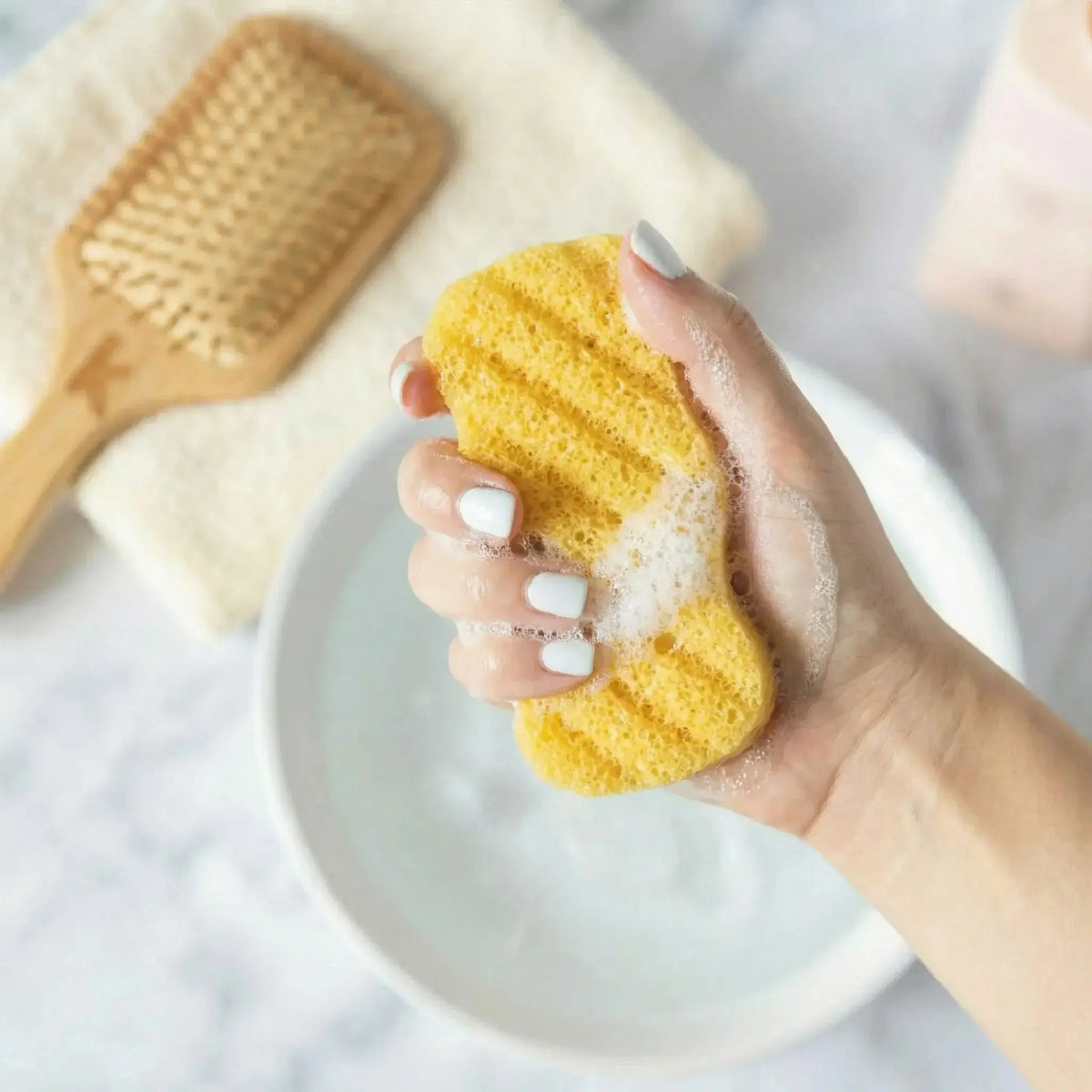 body konjac sponge turmeric